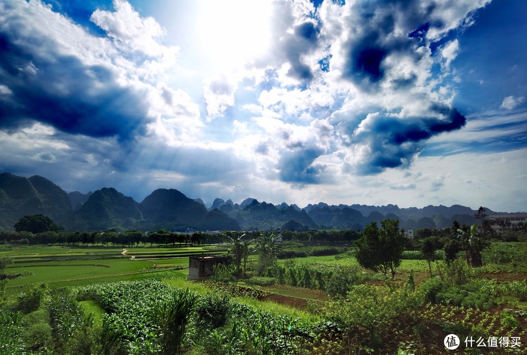 万峰林。