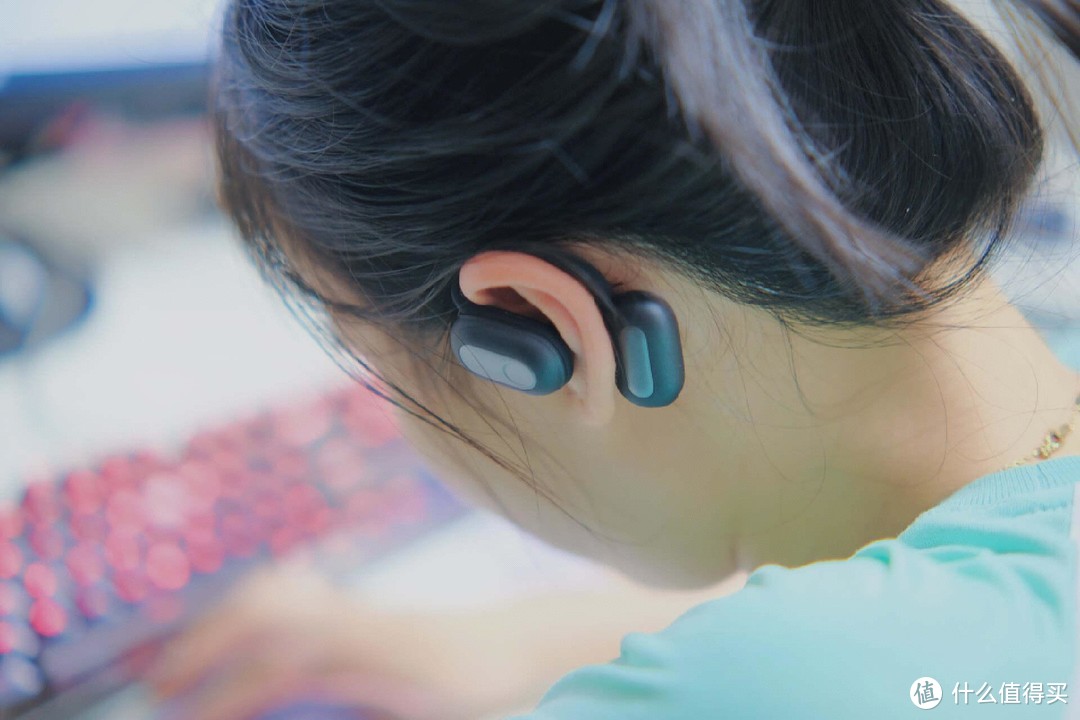 紧随潮流，耳朵无压的开放式不入耳蓝牙耳机—sanag塞那Z65开箱