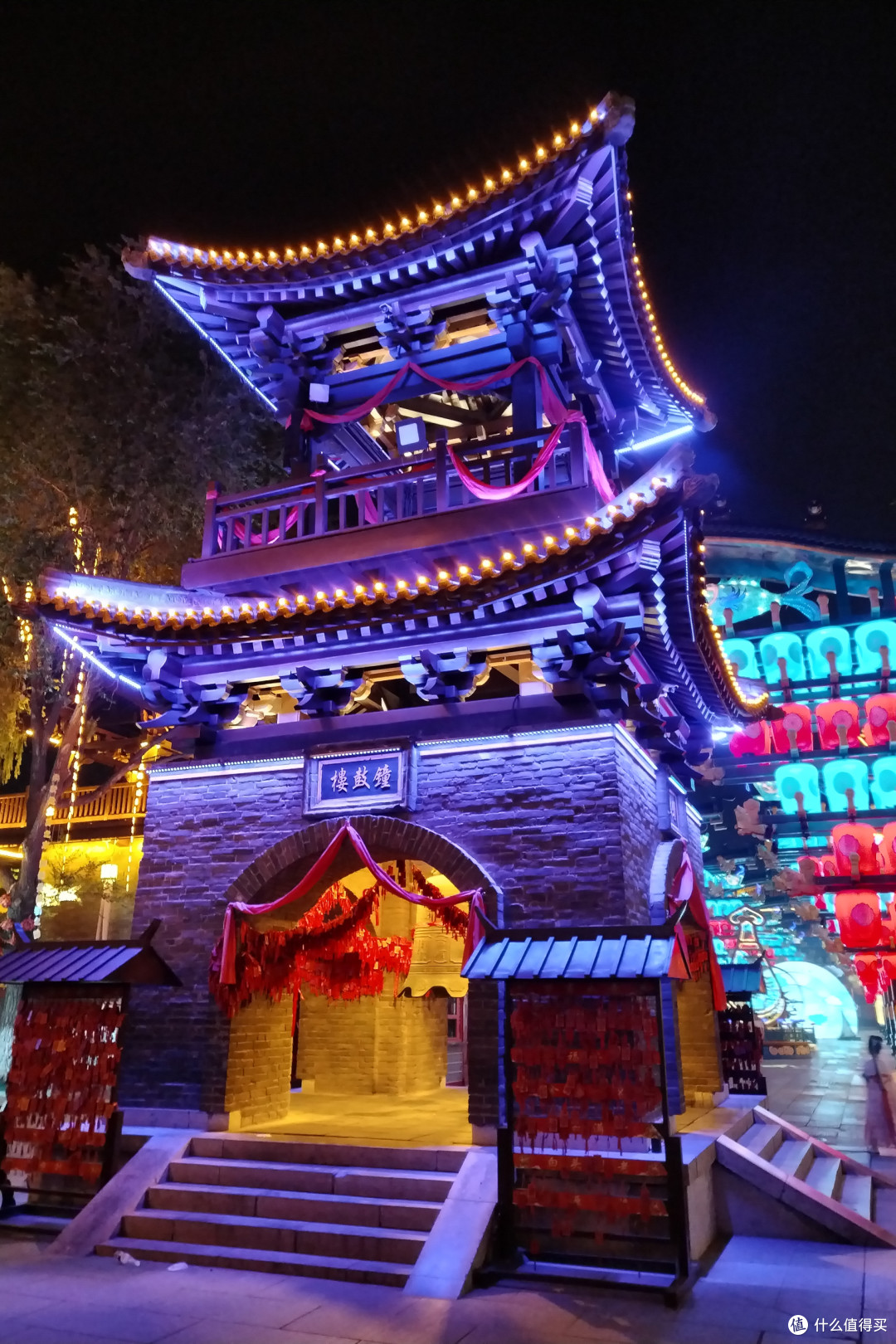 一场穿越之旅,带上孩子近郊游,感受古装风情,夜游东平大宋不夜城!