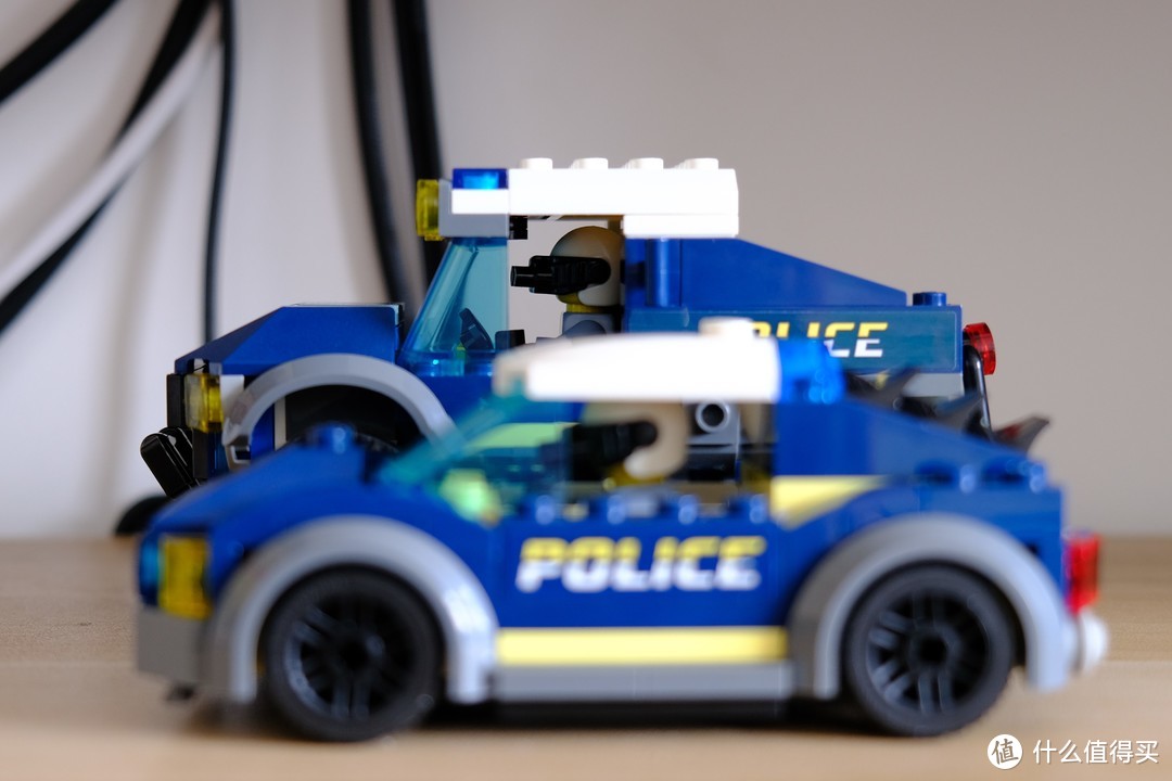 精英就要不同色——LEGO 乐高城市系列 60272 精英警艇运输