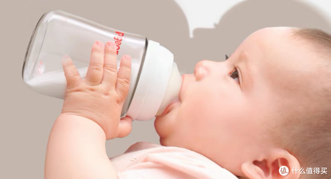 科学选购婴儿奶瓶：流速、形状、材质一次搞定！