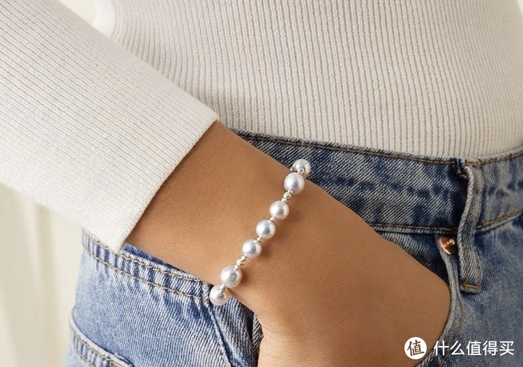 珍珠的魅力无法抗拒！赫拉不完美系列银蓝巴洛克Akoya海水珍珠手链，让你散发出迷人的光芒！