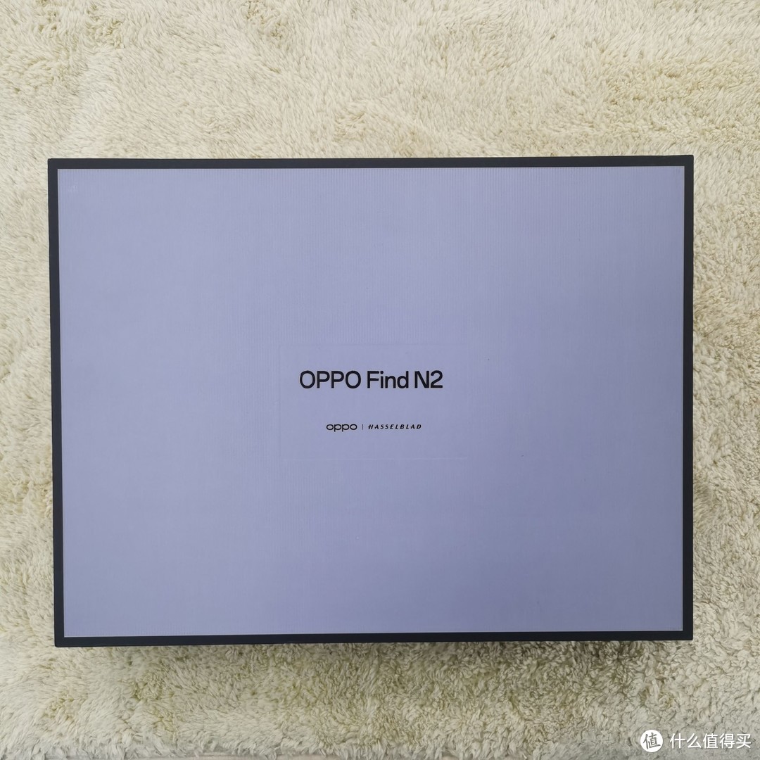 《OPPO Find N2：换芯旗舰小折叠，手感温润细腻，内外屏体验一致性，让您尽享自由悬停的便利！》
