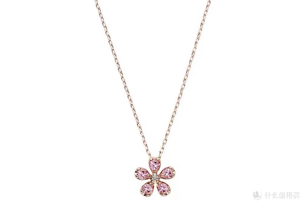 时尚女神都在戴！Vendome Aoyama 10K白金海蓝宝石花瓣钻石项链，让你瞬间成为焦点！