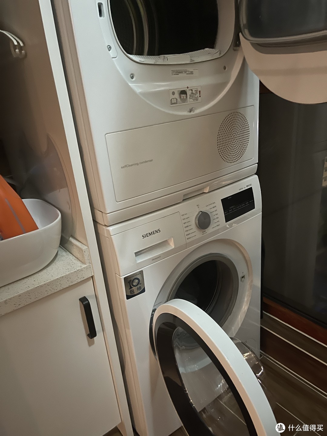 家里两台洗衣机，一台烘干机，他们的养护维护可不能马虎哦。要下很多功夫