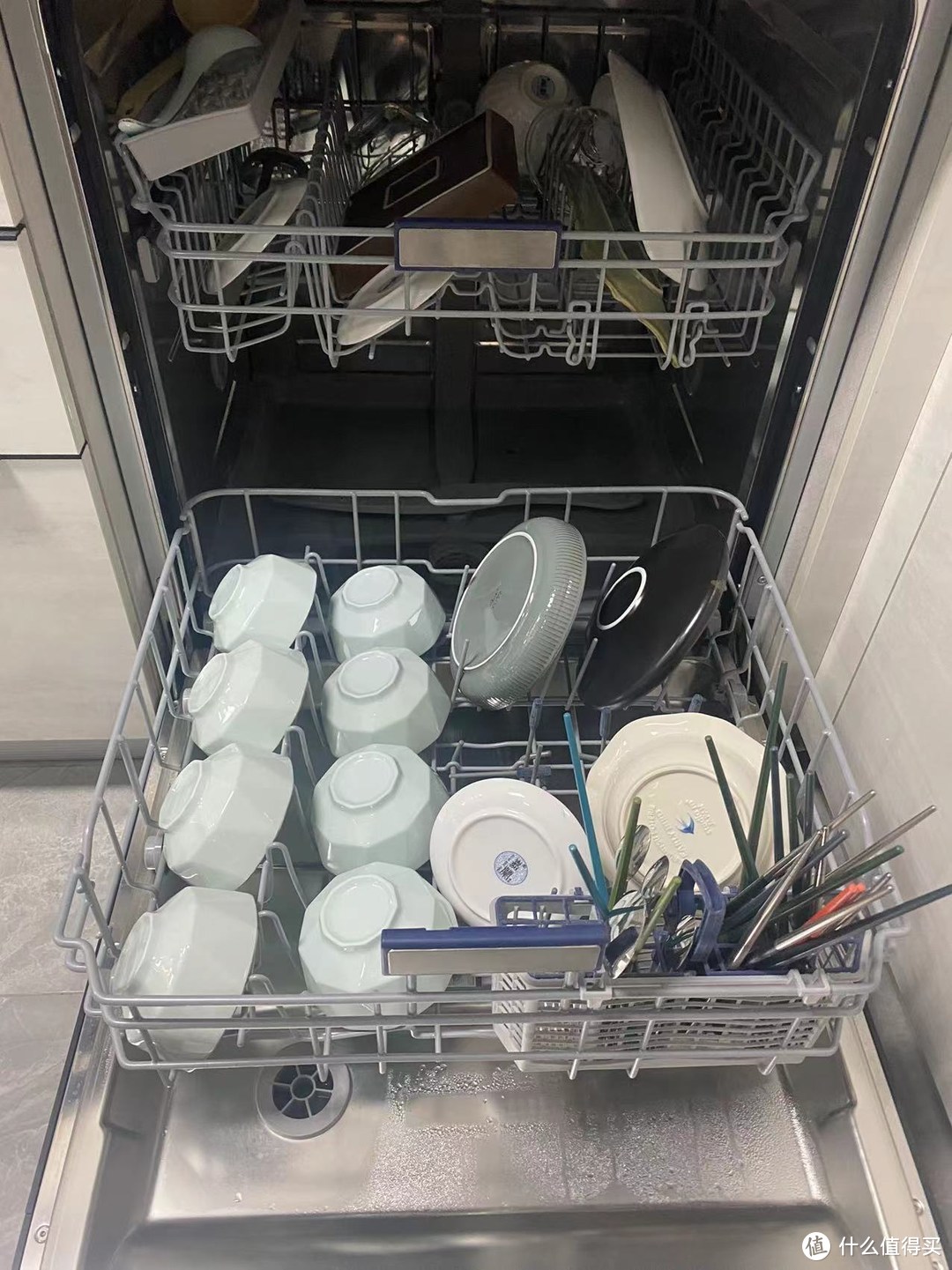 掌握洗碗机维护的8大日常技巧，让清洁高效持久如初！