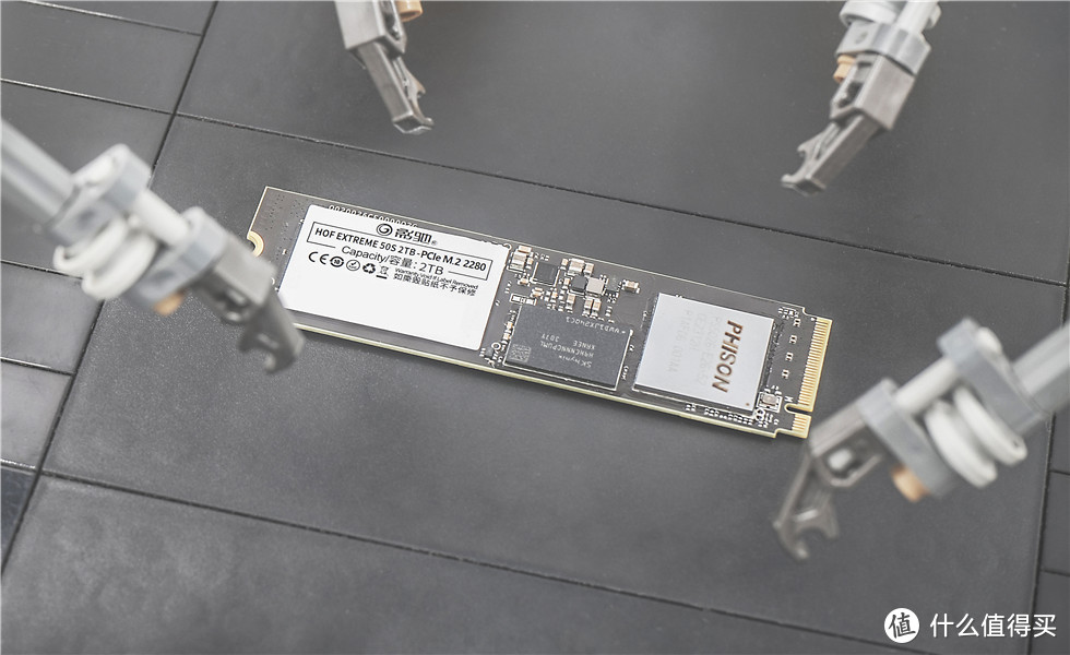 万兆读写达成！——影驰名人堂HOF EXTREME 50S PCIe 5.0 M.2 SSD测试