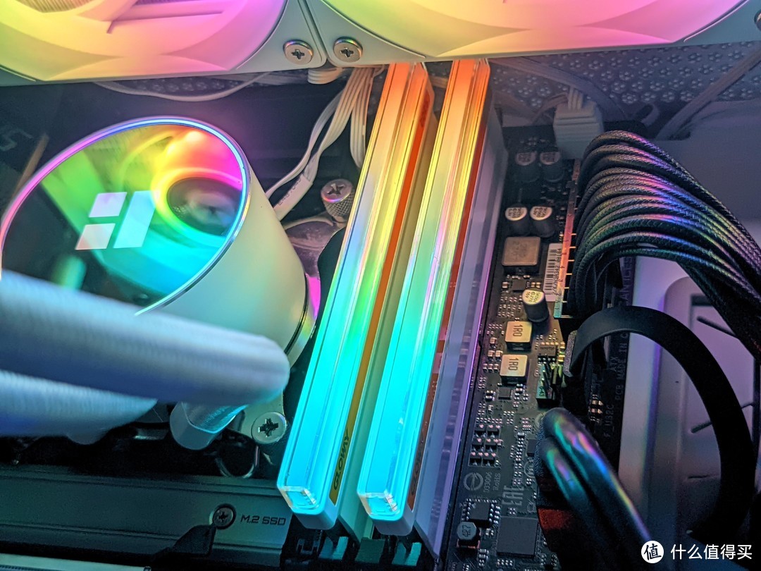 全球内存超频排名44再现大唐荣耀，光威神策RGB高端DDR5内存实测分享！