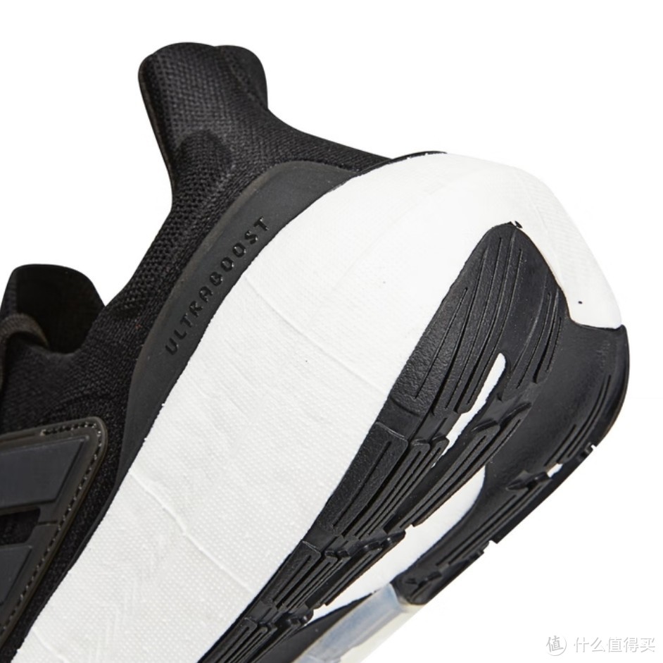 854→497丨26日 最后一天，阿迪达斯 （adidas）中性ULTRABOOST LIGHT跑步鞋