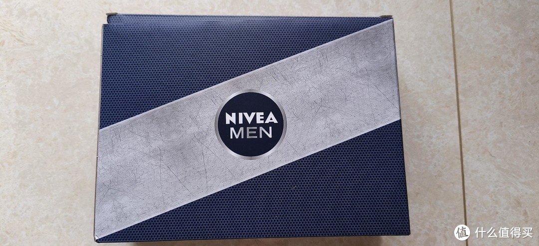 性价比不错 妮维雅（NIVEA）男士补水保湿护肤品套装