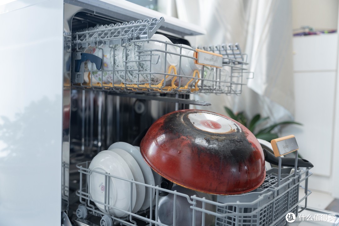 洗个碗而已，也要大动干戈？洗碗机实测出结果，为什么要买高配洗碗机？