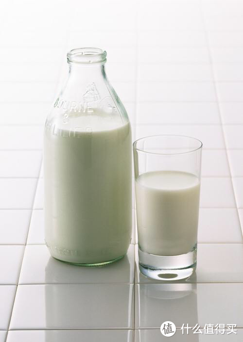 多喝牛奶有哪些好处和坏处呢？