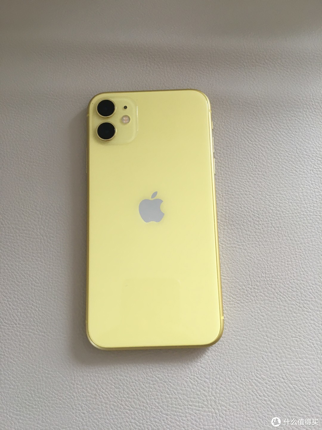 上学时候在使用的iPhone11现在依然能用