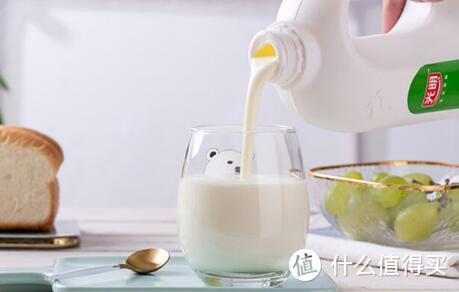 宝藏乳品：光明畅优原味酸牛奶，健康的奶源更美味!