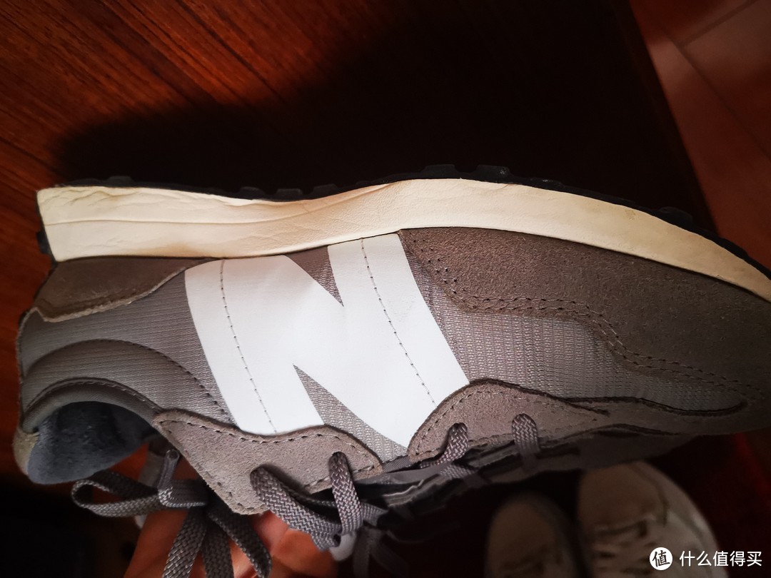 New Balance简称 NB，这双鞋很酷