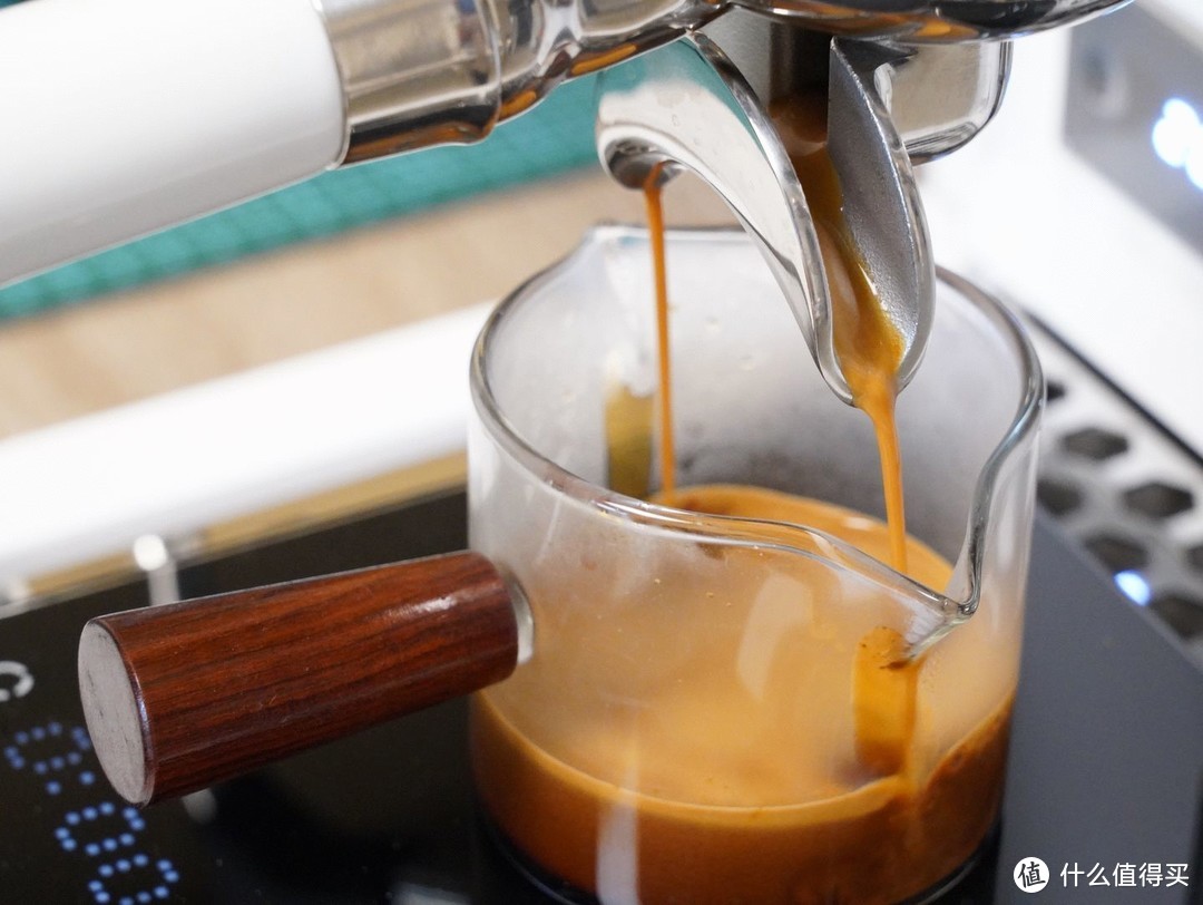 意式咖啡机萃取出来的油脂