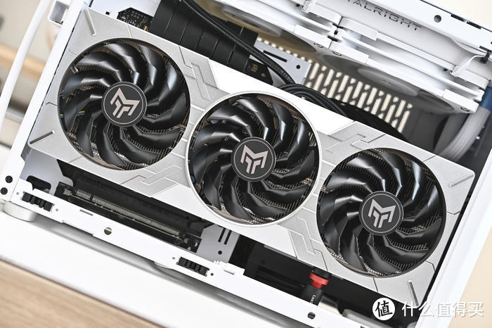 模块化 A4 水冷主机——ROG B760-I+影驰 4070+机械大师 MC14 魔方装机展示