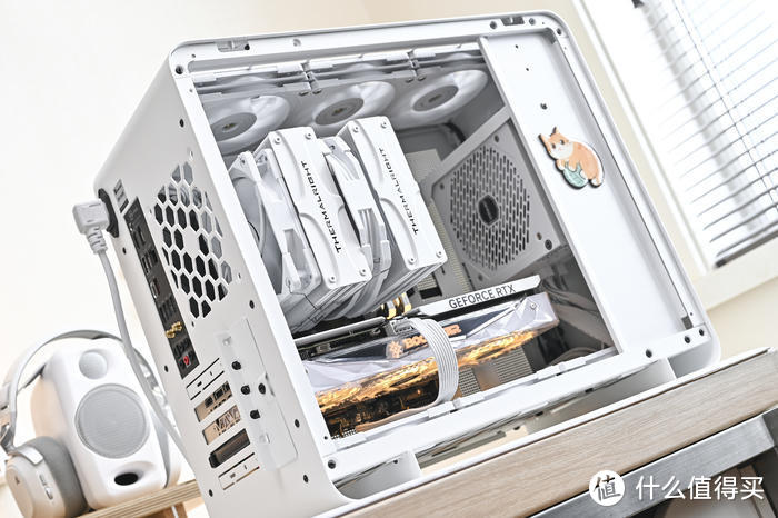 白色小清新主机——微星 B650M+影驰 4060Ti+乔思伯 U4 Mini 装机展示