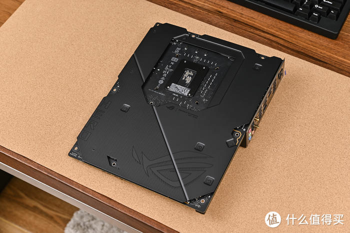 ROG Z790 HERO+龙神三代+恩杰 H7 Flow 装机展示