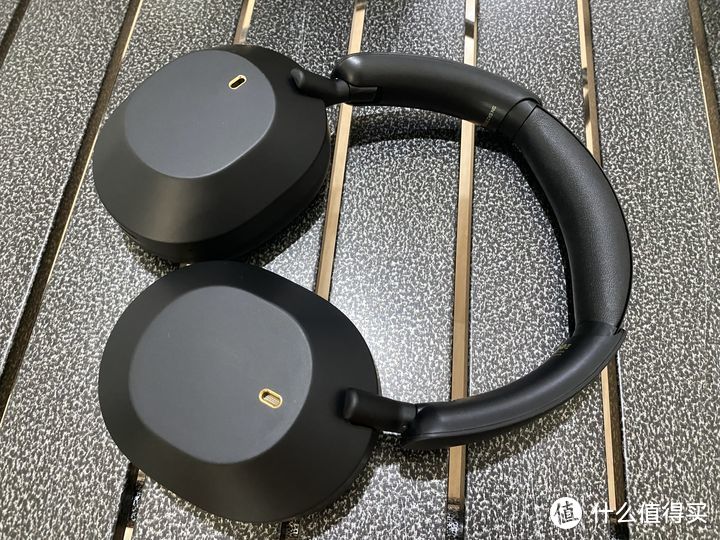 iKF Solo新品降噪耳机实测体验，蓝牙耳机怎么选？想入手一款性价比高的头戴式耳机怎么选？