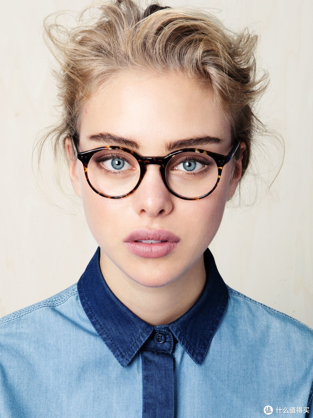 开学换新镜，好看更护眼：选择防蓝光眼镜的关键因素！