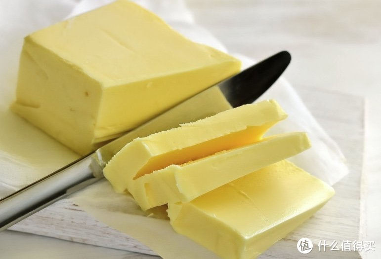 周知一词：牛奶和淡奶、淡奶油、奶酪等奶制品，你知道它们的区别和用途吗？