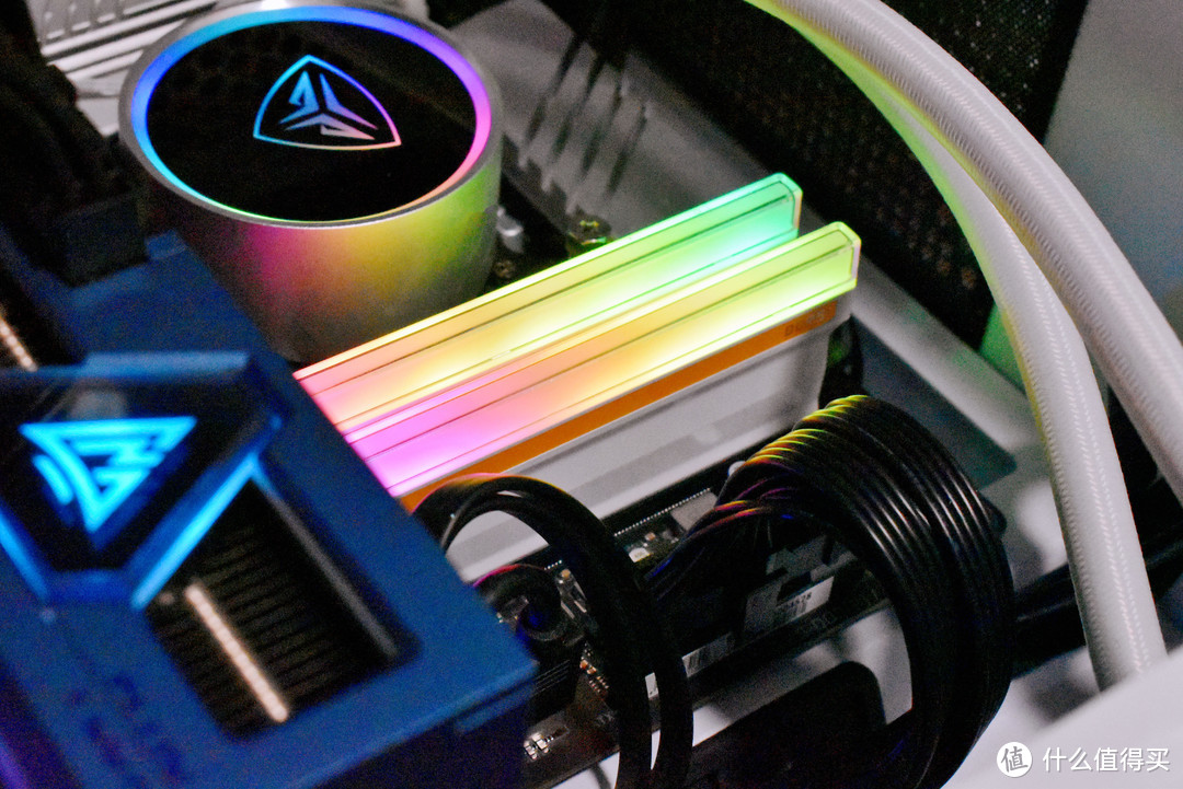 不到800元！光威神策DDR5 6400RGB套条：颜值性能俱佳，游戏玩家优选