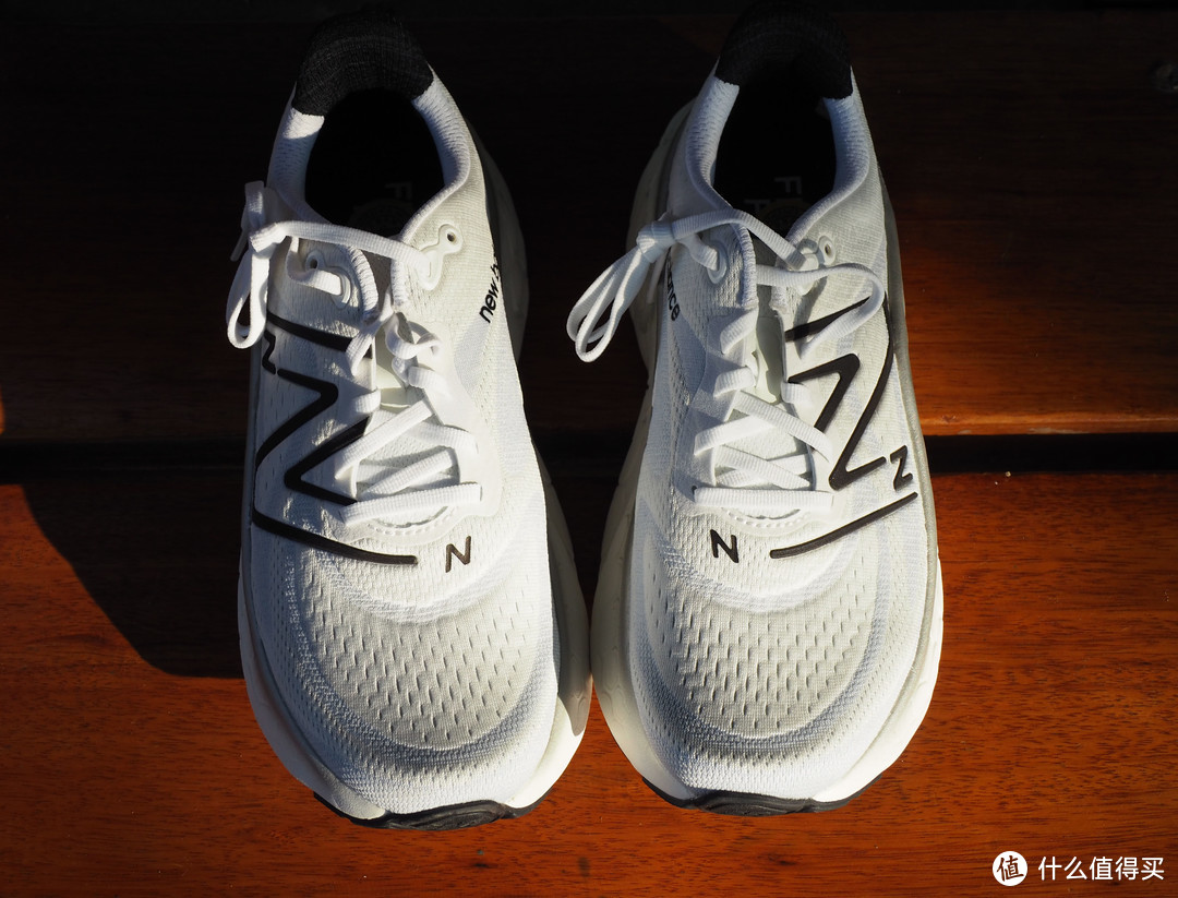 慢跑或走路的最佳选择~~NEW BALANCE MORE v4 跑鞋实测体验