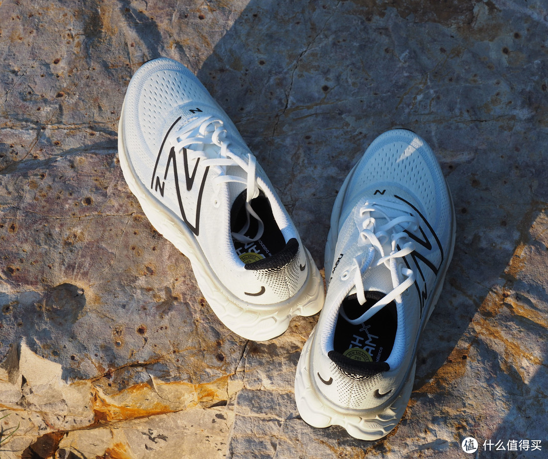 慢跑或走路的最佳选择~~NEW BALANCE MORE v4 跑鞋实测体验