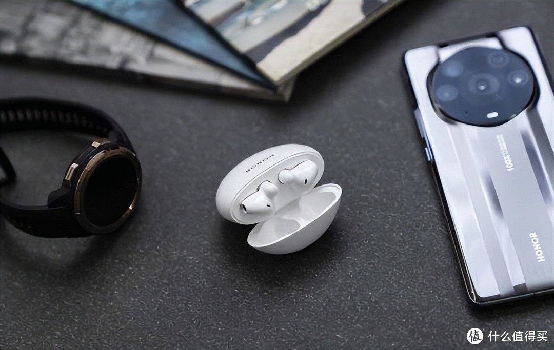 荣耀Earbuds X5耳机使用体验：完美融合设计、音质和使用便利性