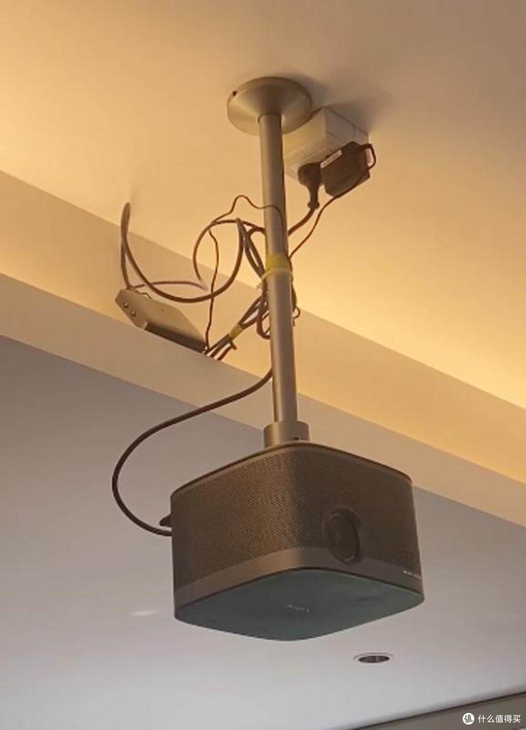 选投影仪还是大屏幕电视好？原来很多人选错了！