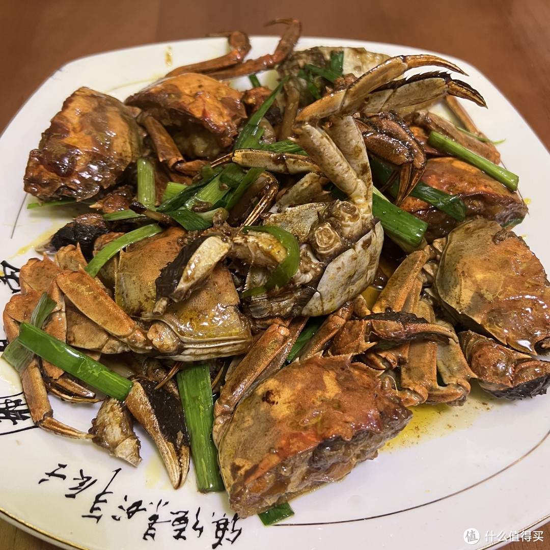 从选购到烹饪大螃蟹成为舌尖上的美食，且看楼在金秋九月螃蟹季如何盘它！