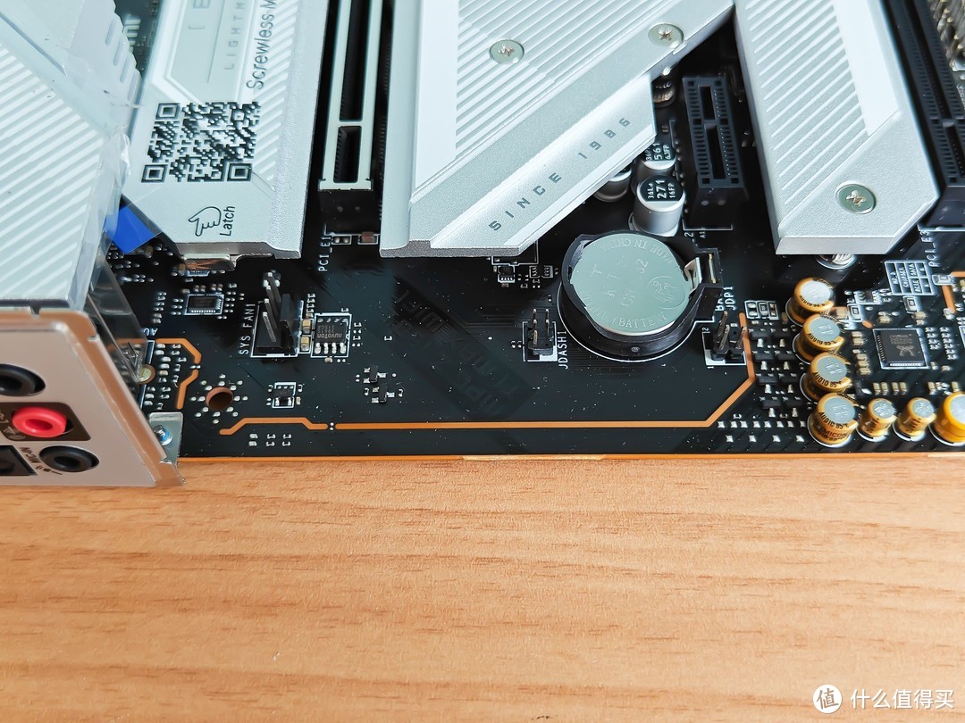 迎接下一代CPU，微星新品主板MPG Z790 EDGE TI MAX开箱首晒