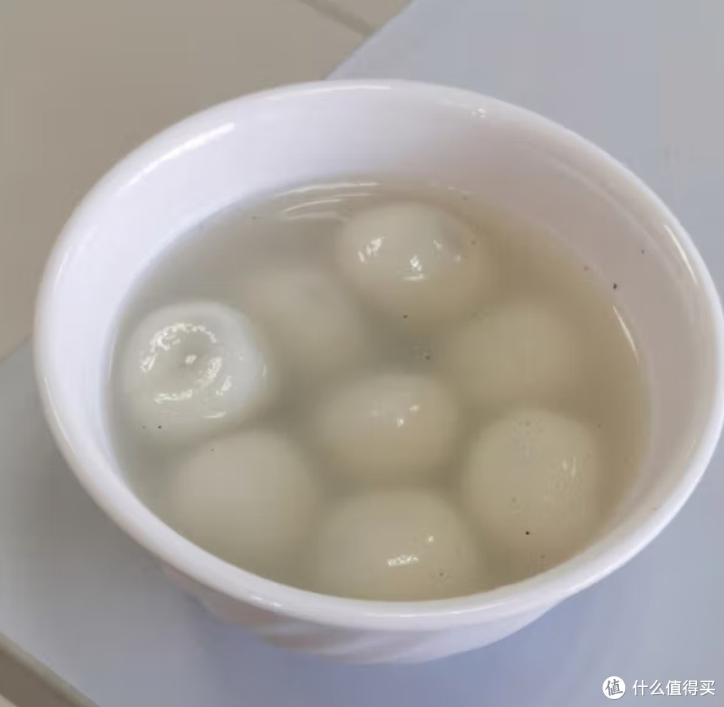 中秋节吃团圆饭的时候怎么能少得了吃汤圆呢