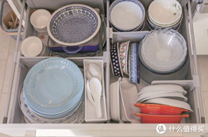 拯救在散落的碗盘餐具 “整理收纳”技巧