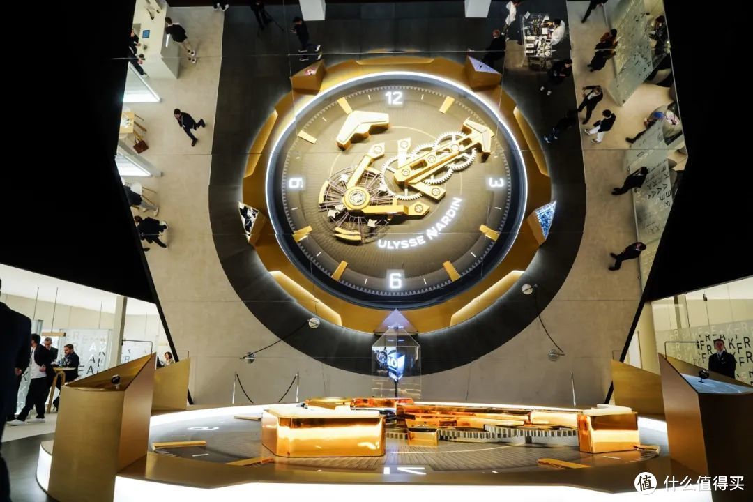 《钟表与奇迹日内瓦展》中雅典表的展台