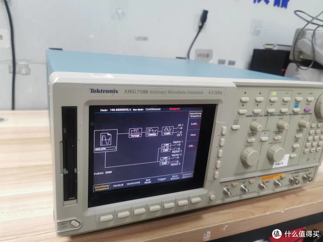 泰克Tektronix AWG710B任意波形发生器4.2GS/s