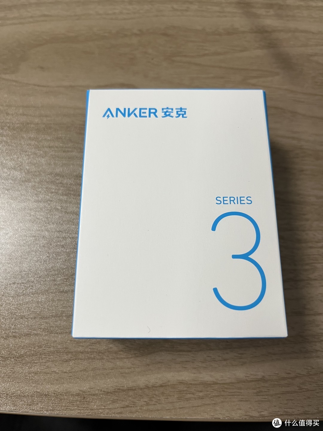 实测:Anker 312 20W 氮化镓充电头，半小时充满 iPhone 13!