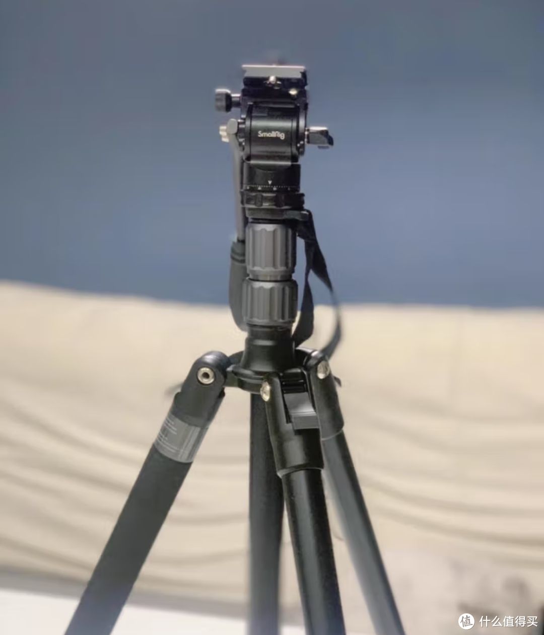 斯莫格3747相机三脚架：拍摄极致稳定与多功能性的完美结合