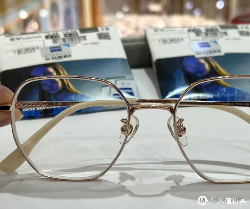 防蓝光眼镜到底有没有必要，如何配，主流品牌对比图