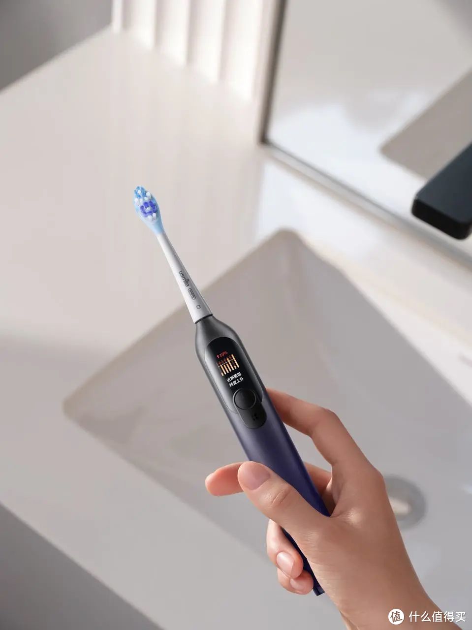 基于特定时间段内的刷牙习惯和数据报告，还会触发专属清洁模式