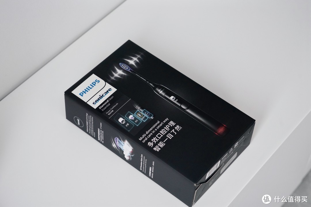 飞利浦钻石7系电动牙刷：科技创新，深度清洁口腔