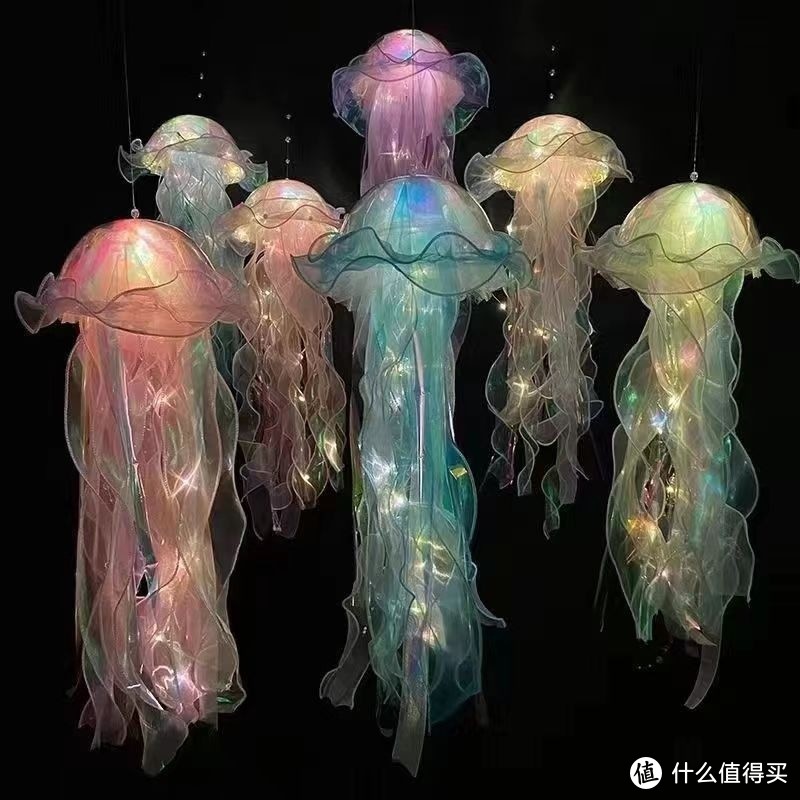 漂亮梦幻的水母灯