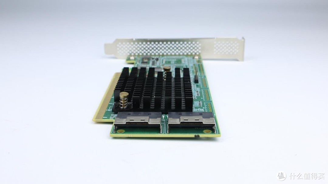 【开箱简测】 领略高效储存的未来，ICY DOCK MB111VP-B，U.2/U.3 NVMe SSD转PCIe插槽硬盘抽取盒