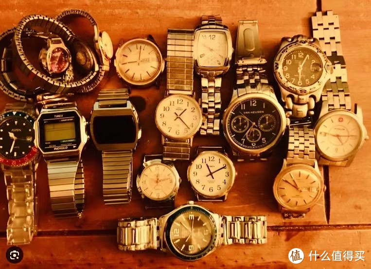 年轻人不再喜欢老式机械表,智能手表时尚实用成新宠