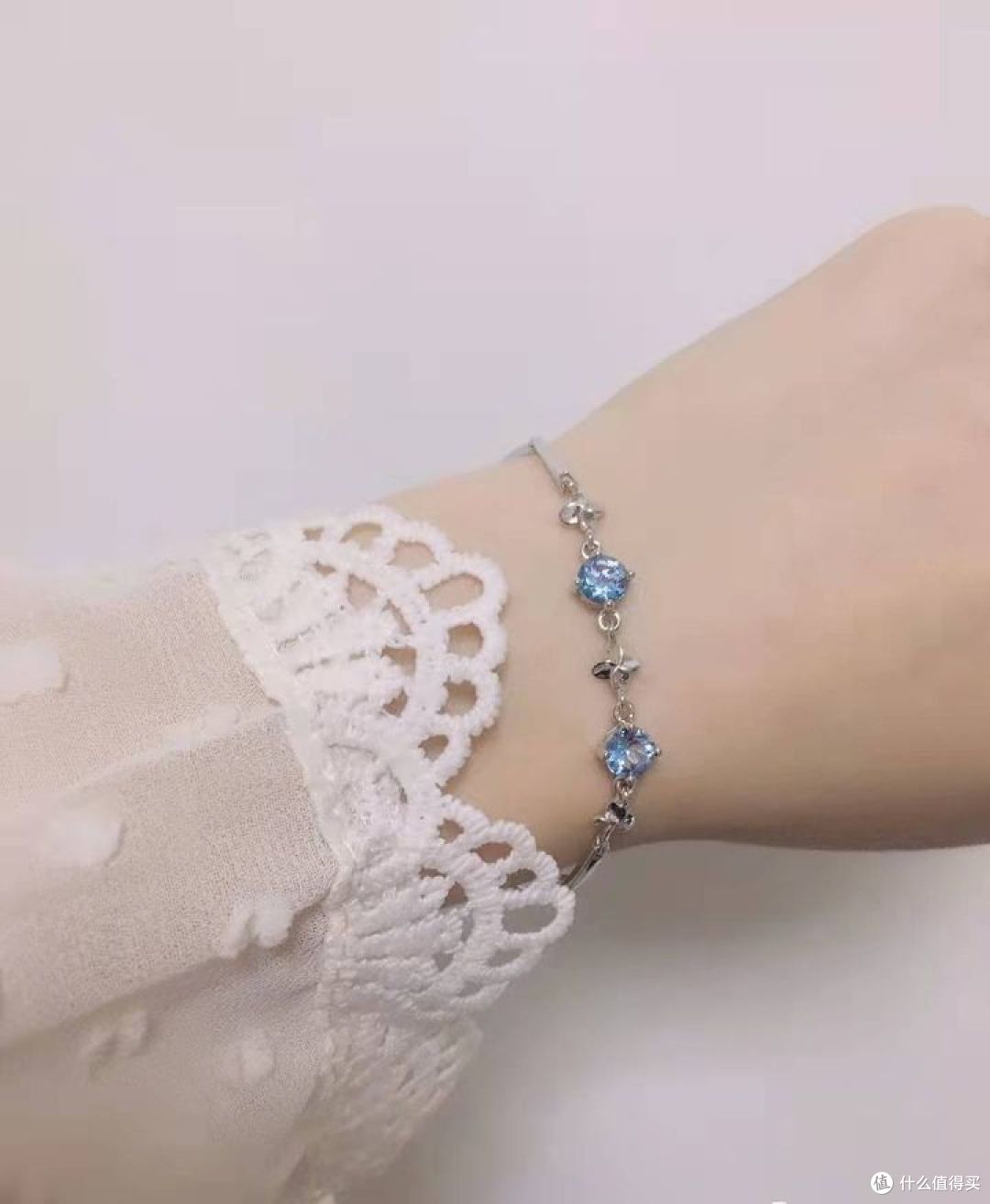 第一次见女孩子送什么礼物好一点?（30件小礼物清单）