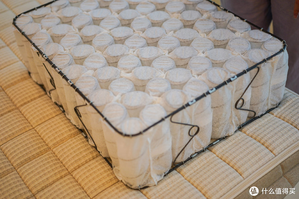 国内最好的床垫DIY体验，两年后重新体验线下定制，哪些变了？