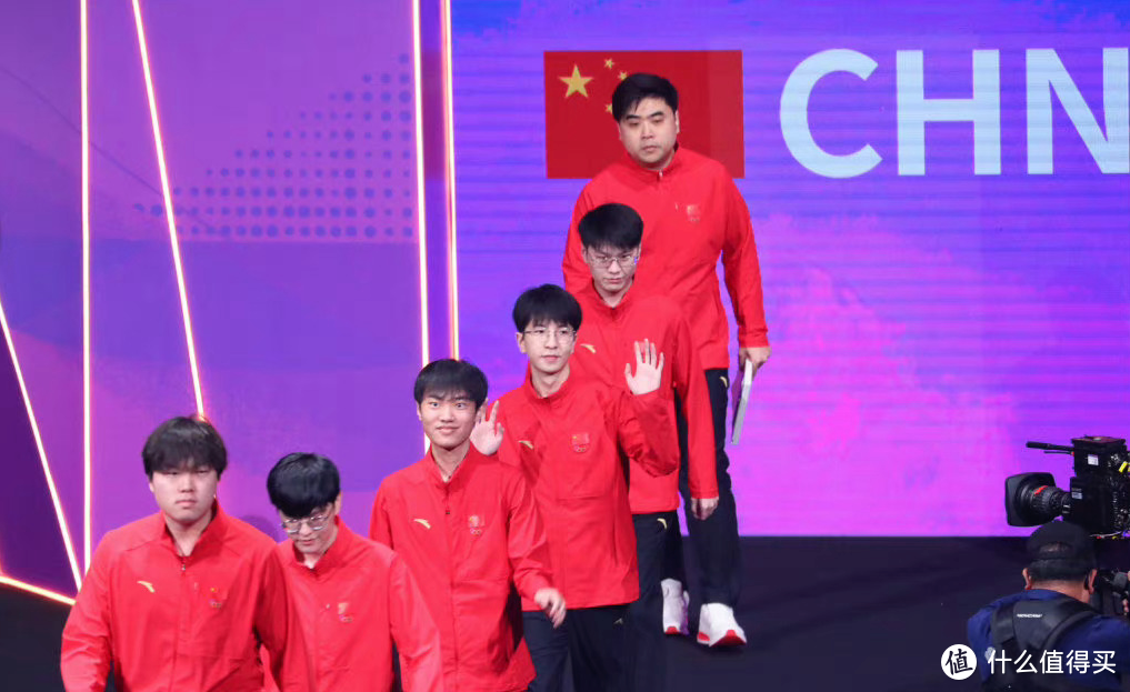 无缘冠亚军，亚运会《英雄联盟》项目中国队0：2负于韩国队