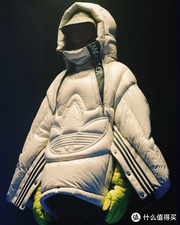 三叶草 x Moncler 终于要来了，丰富色彩与高辨识度设计，高街爱好者必备！