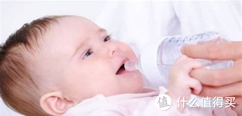 小宝宝会上火吗，如何正确给宝宝喂水？